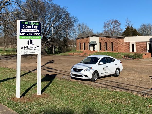 OPPORTUNITY ZONE PROPERTY - 10,975+/- SF Office Building near County Courthouse: 3390 N Liberty St, Canton, MS 39046